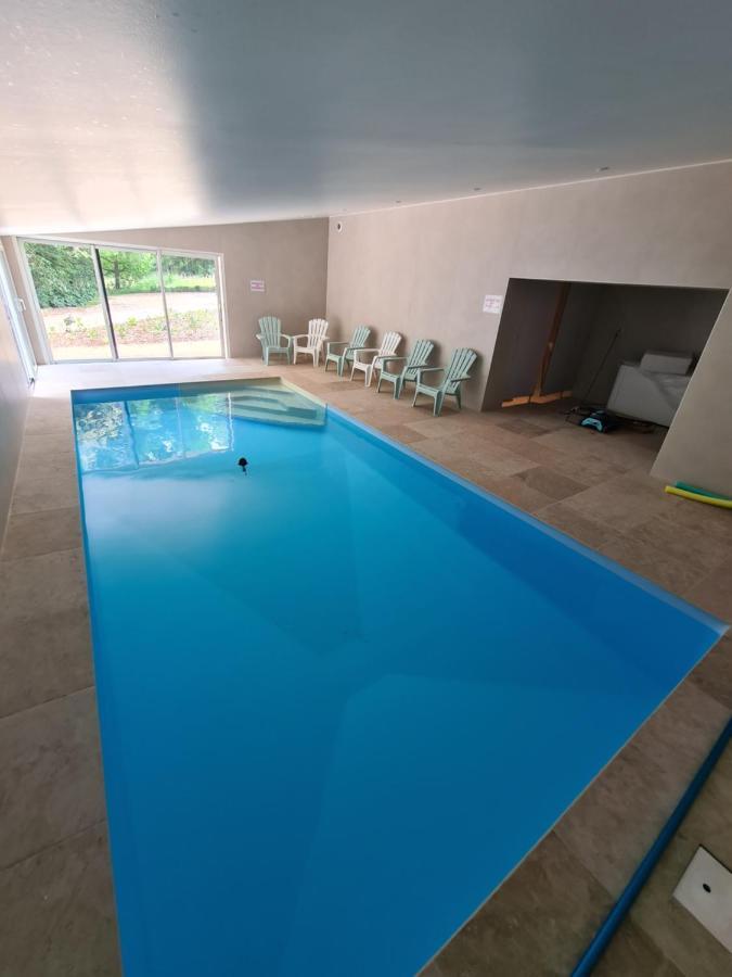 Le Puy Martineau Piscine Privee Interieure Chauffee A 10 Min Du Puy Du Fo Holiday home